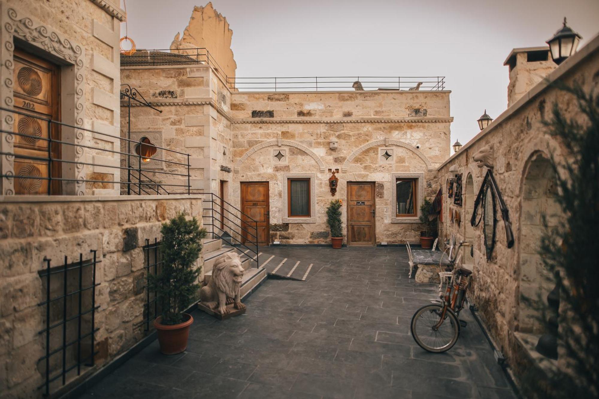 Harem Suites Cappadocia Ючхисар Екстериор снимка