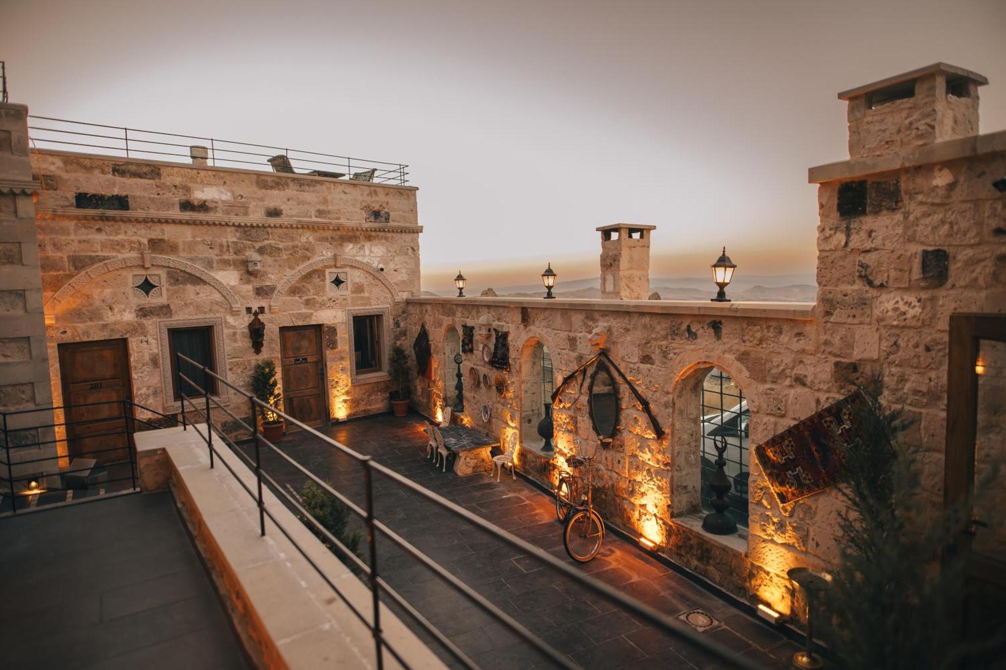 Harem Suites Cappadocia Ючхисар Екстериор снимка