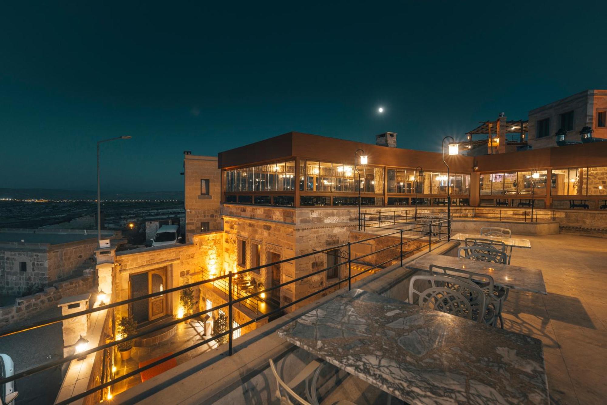 Harem Suites Cappadocia Ючхисар Екстериор снимка